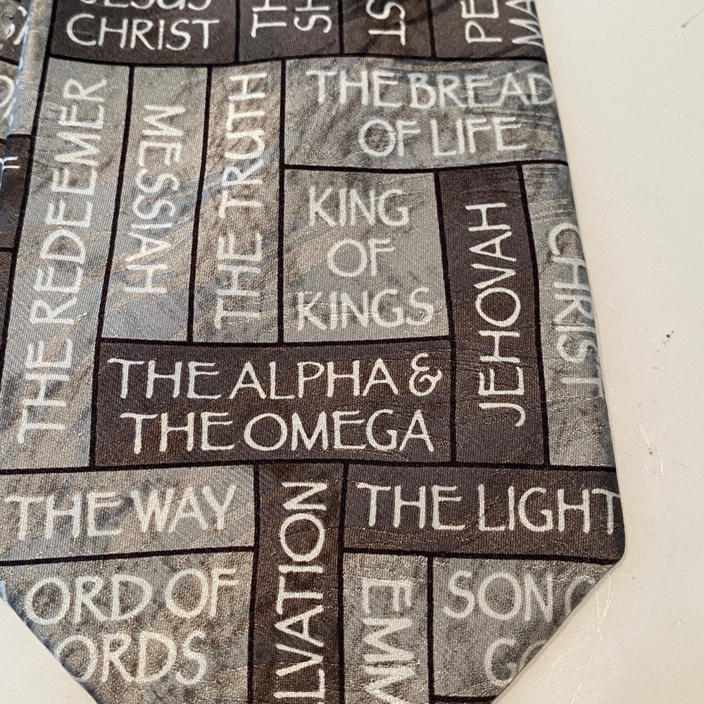 Divinity Silk Tie - Picture 3 of 5